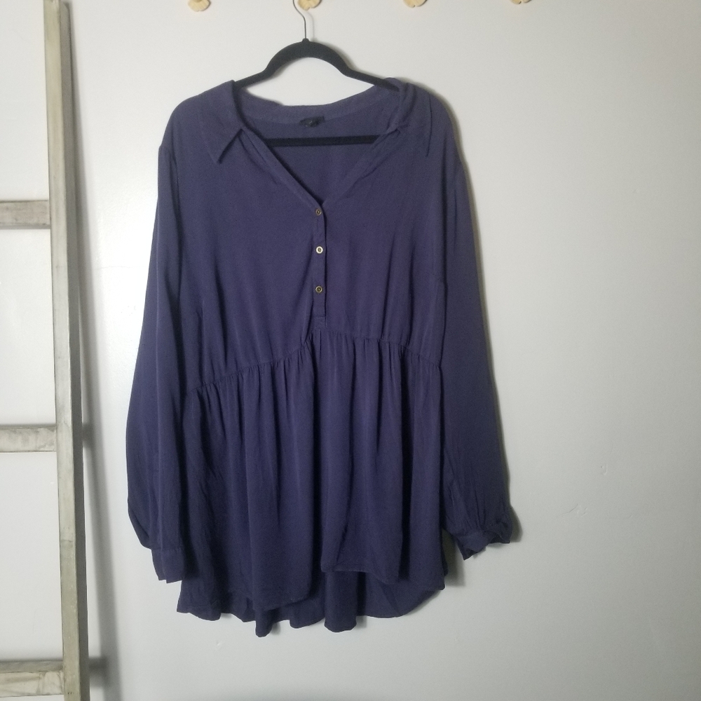 TORRID BLUE GRAY PEPLUM BLOUSE SIZE 3 (3X)